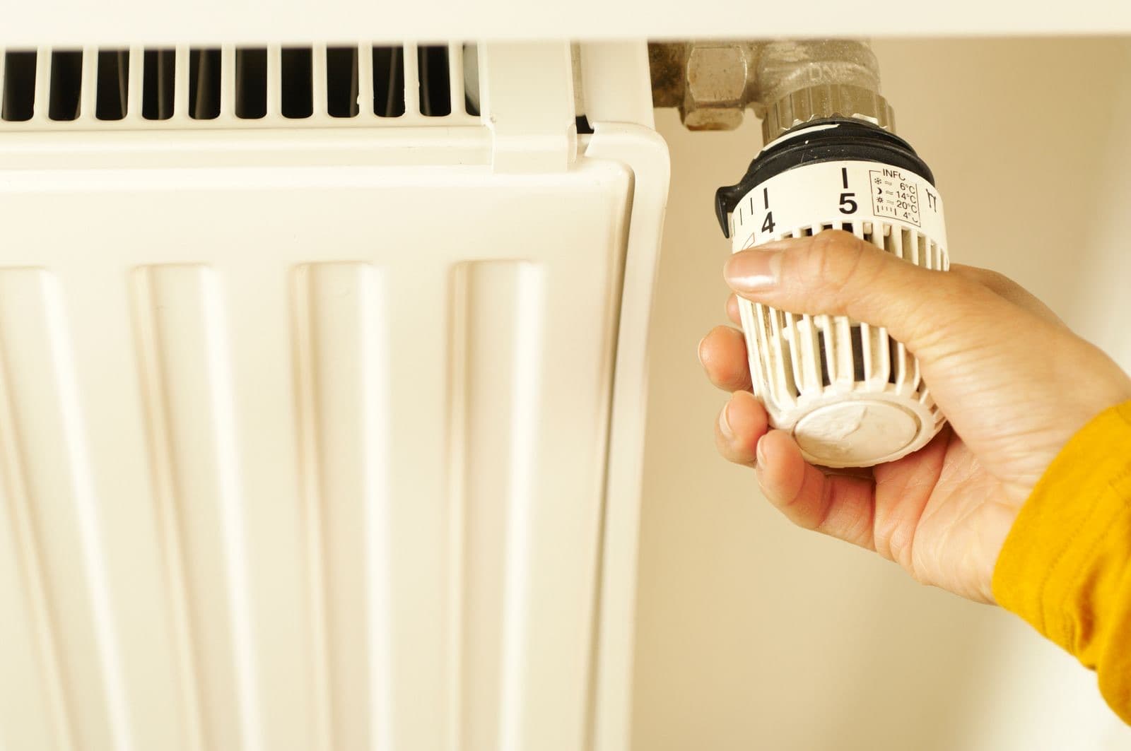 Central Heating Beeston: Flow Temperature and Balancing, the Free Efficiency Nobody Uses